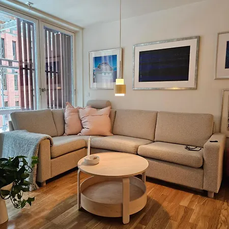 Ny Og Moderne Leilighet, Midt I Byen1 *